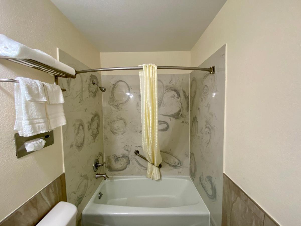 Roswell Inn Екстериор снимка
