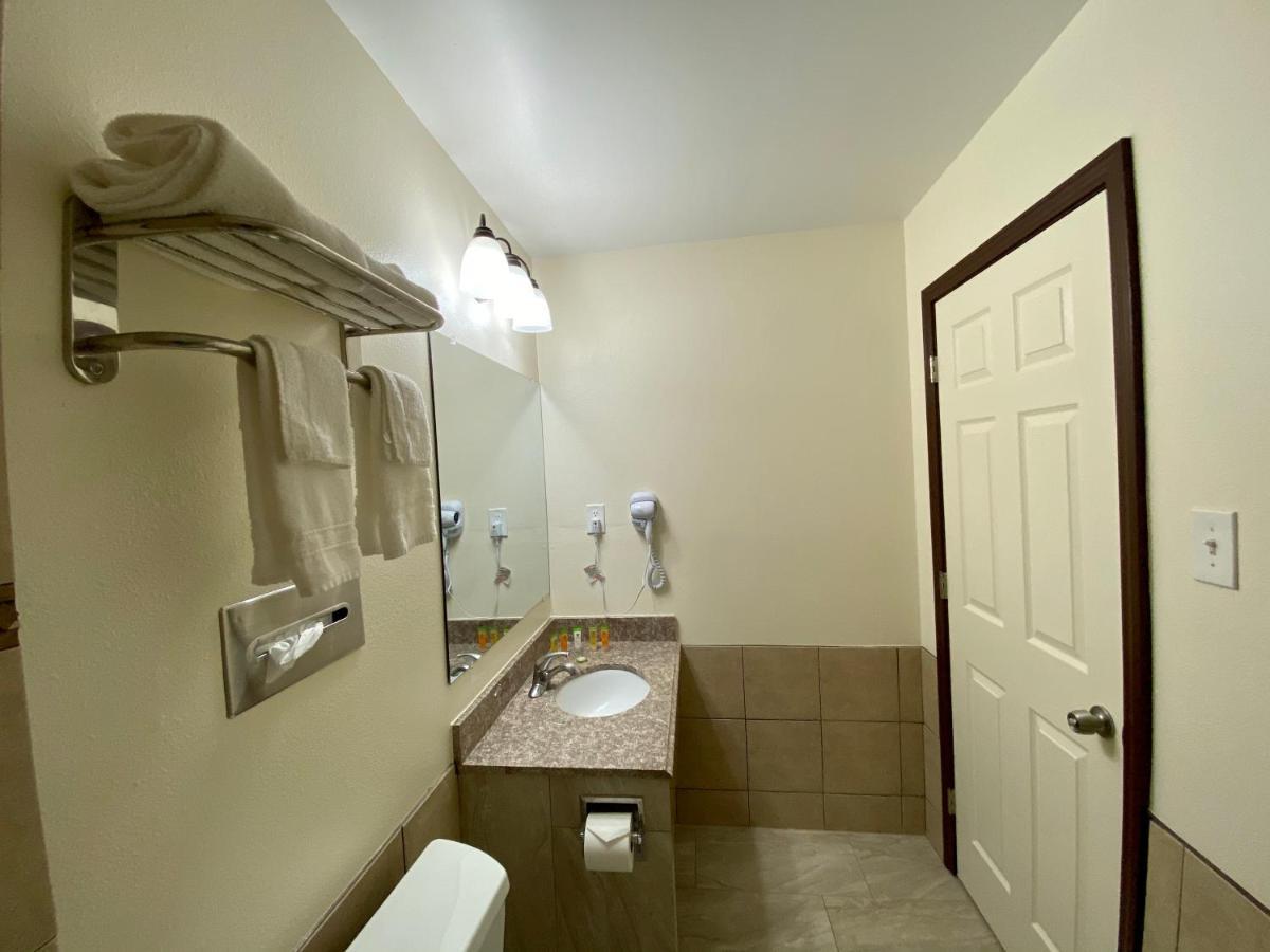 Roswell Inn Екстериор снимка