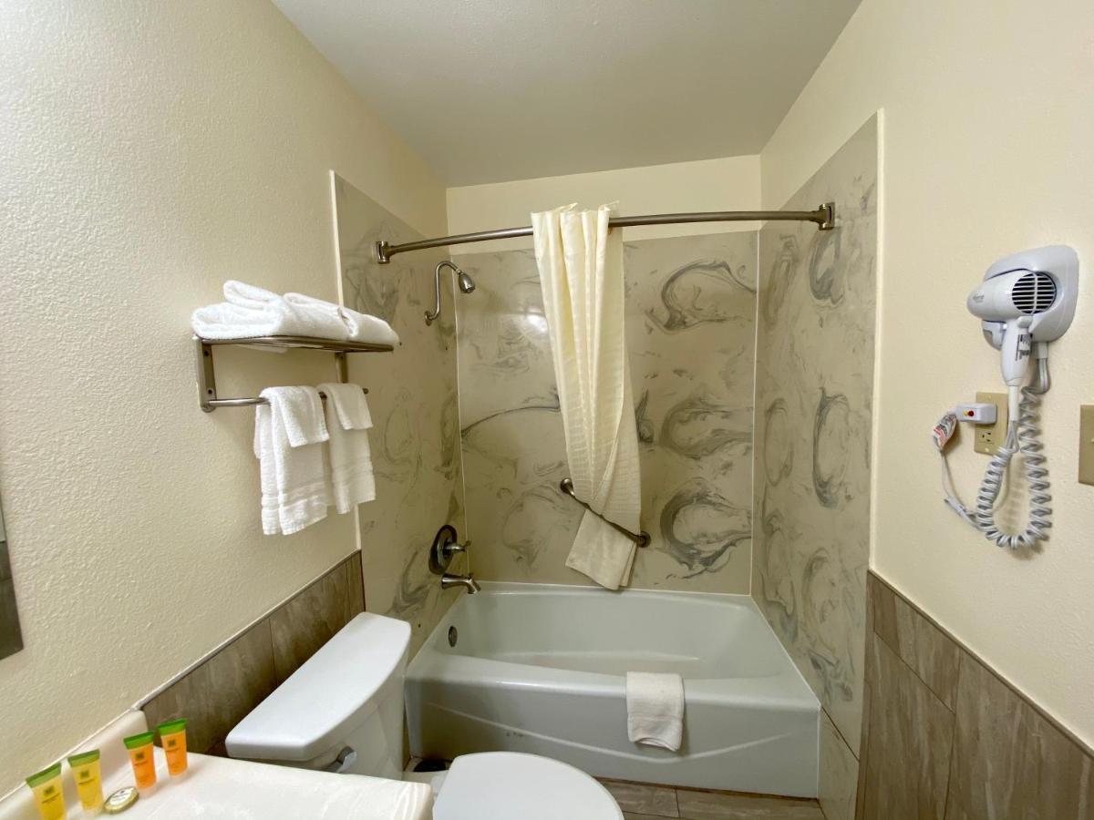 Roswell Inn Екстериор снимка