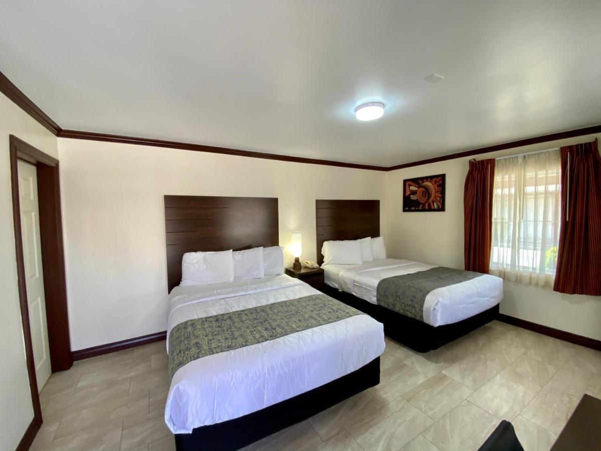 Roswell Inn Екстериор снимка