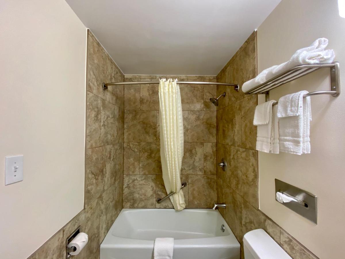 Roswell Inn Екстериор снимка