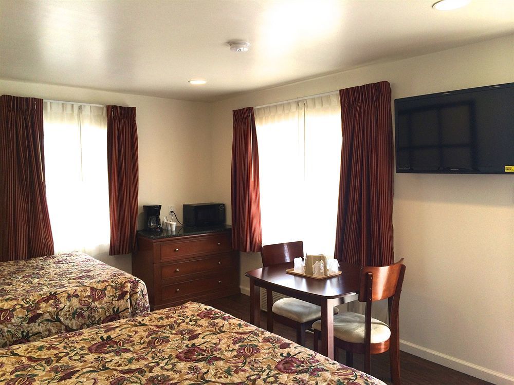 Roswell Inn Екстериор снимка